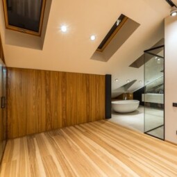 Преимущества и недостатки вертикальных радиаторов